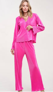 Fuchsia pleated pants